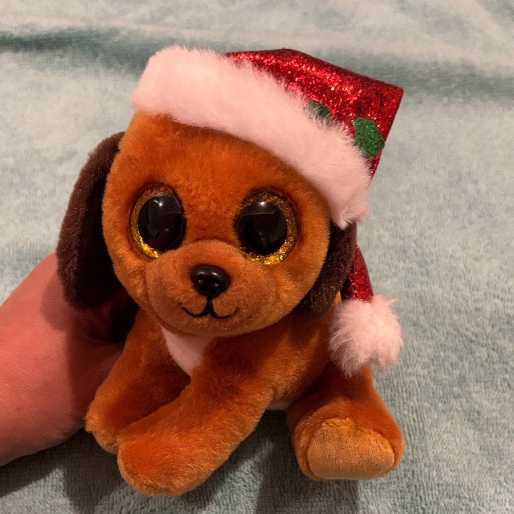 Beanie boo. Howlidays the dog. 6 inch collectable beanie